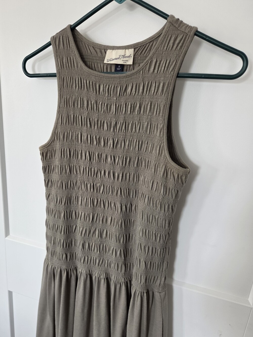 Universal Thread Sage Green Smocked Halter Midi Dress. Size M. #KC - Picture 4 of 8